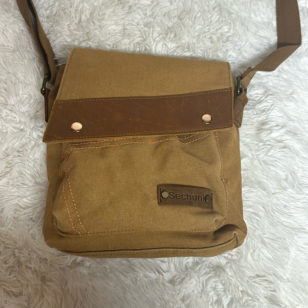 Sechunk Messenger Bag Excellent Condition